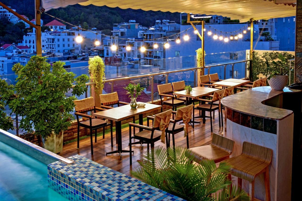 Milan Corner Hotel Вунгтау Экстерьер фото